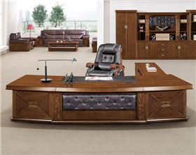 上海辦公家具——實(shí)木油漆辦公桌