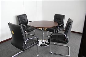 上德企業(yè)集團小會議室