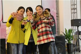 上海辦公家具廠——碧江家具慶生現場