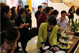 上海辦公家具廠——碧江家具慶生現場