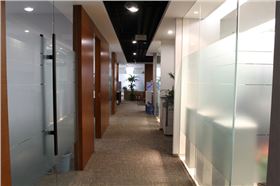 上海辦公家具廠家——漢今國際走廊