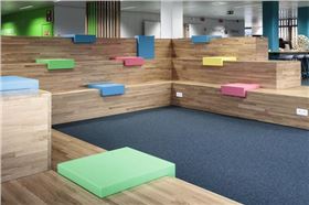 上海辦公家具廠家:帶您走進(jìn)Nest時(shí)尚辦公空間——閱讀區(qū)