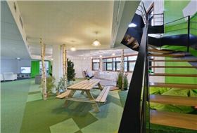 上海辦公家具廠家:草原風(fēng)前臺休閑區(qū)