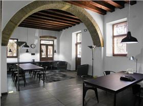 上海碧江辦公家具為您打造鬧市深處的辦公場所