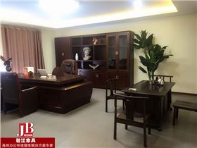 上海廣電電器董事長(zhǎng)辦公室家具配置實(shí)景圖