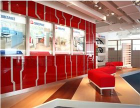 暖色辦公環(huán)境