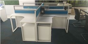 屏風(fēng)隔斷辦公桌