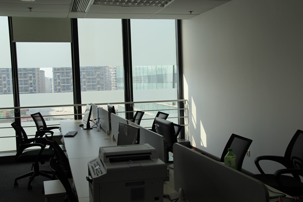 上德企業(yè)集團職員辦公區(qū)1