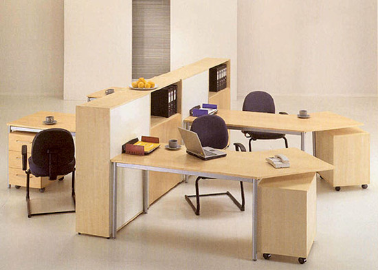 上海辦公家具設(shè)計(jì)——高度適宜的辦公桌