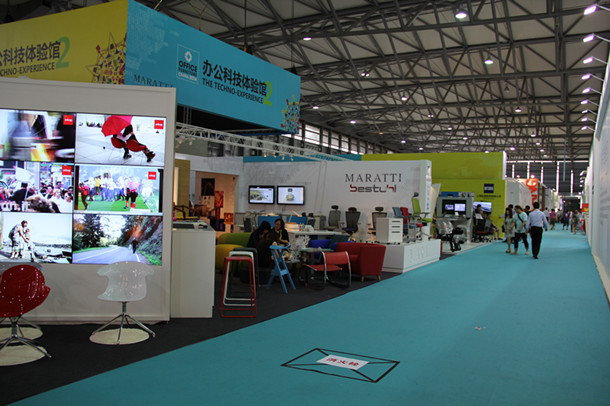 上海辦公家具展——碧江家具小編現(xiàn)場(chǎng)拍攝