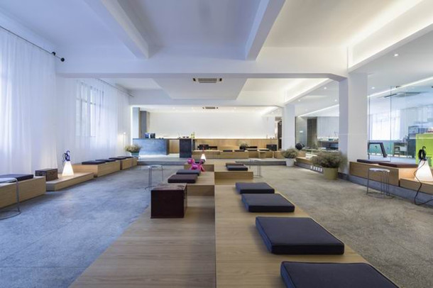 上海辦公家具廠家——1305工作室藝術(shù)展空間創(chuàng)意