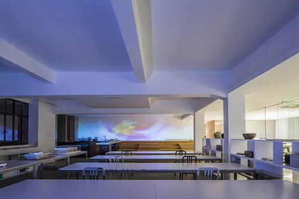 上海辦公家具廠家——1305工作室時(shí)裝展覽空間