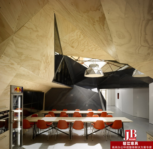 上海碧江辦公家具打造紅牛飲料上海分公司前臺(tái)接待區(qū)辦公家具