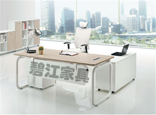 保養(yǎng)辦公家具