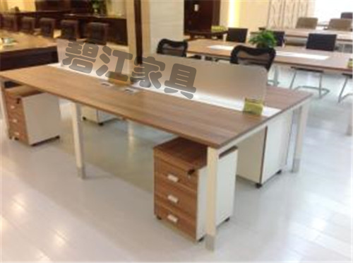 保養(yǎng)辦公家具