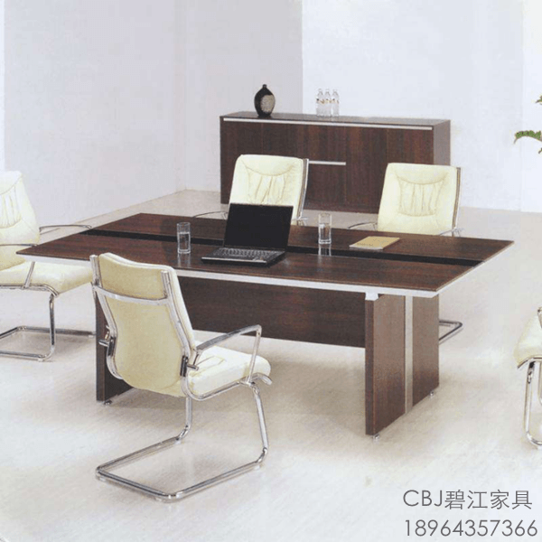 夏天辦公室家具該如何降溫呢？