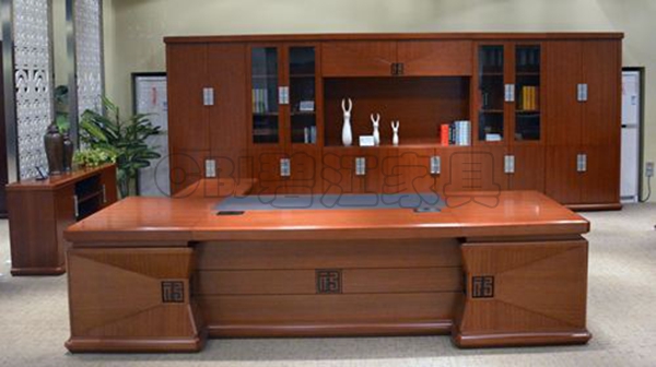 實(shí)木家具好還是板式家具好