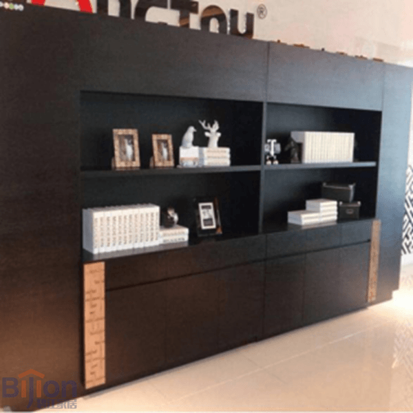 女性辦公桌風(fēng)水