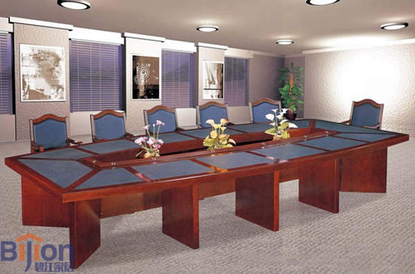 保養(yǎng)實(shí)木辦公家具