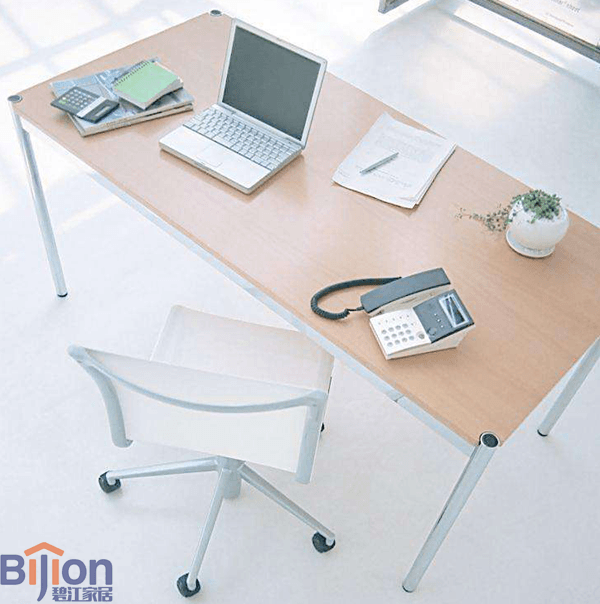 多功能辦公桌