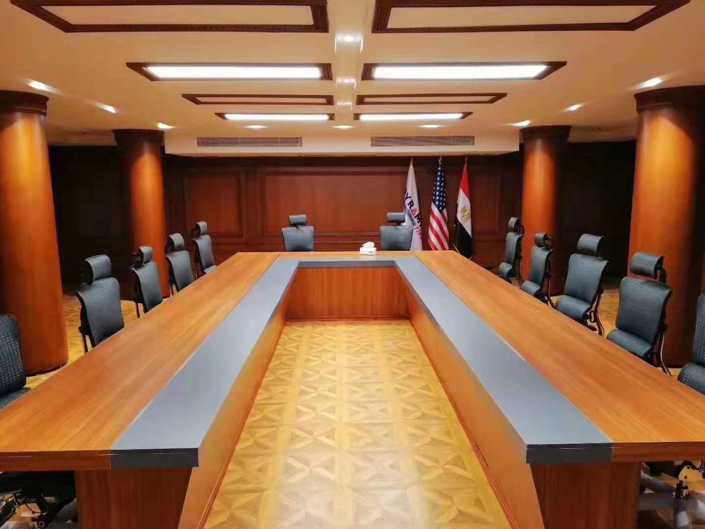 人體工學(xué)辦公椅