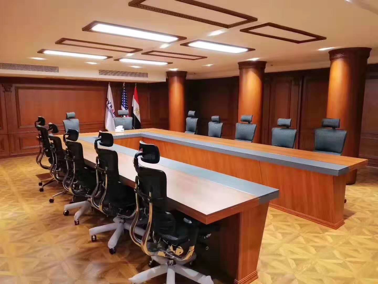 人體工學(xué)辦公椅