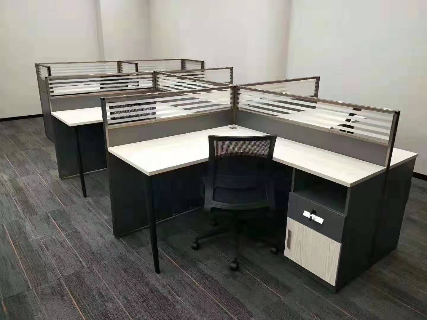 辦公桌屏風(fēng)隔斷廠家