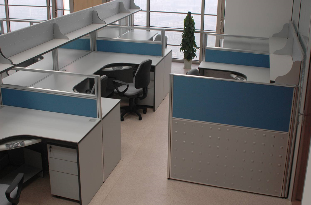 屏風(fēng)隔斷辦公桌