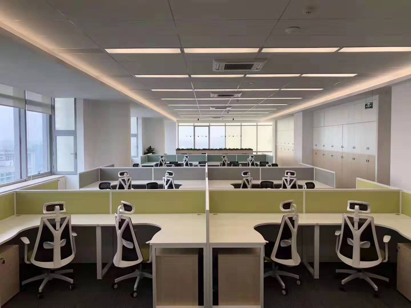 辦公桌屏風(fēng)隔斷廠家