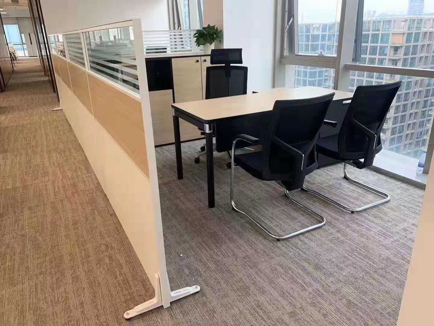 辦公桌屏風(fēng)隔斷廠家