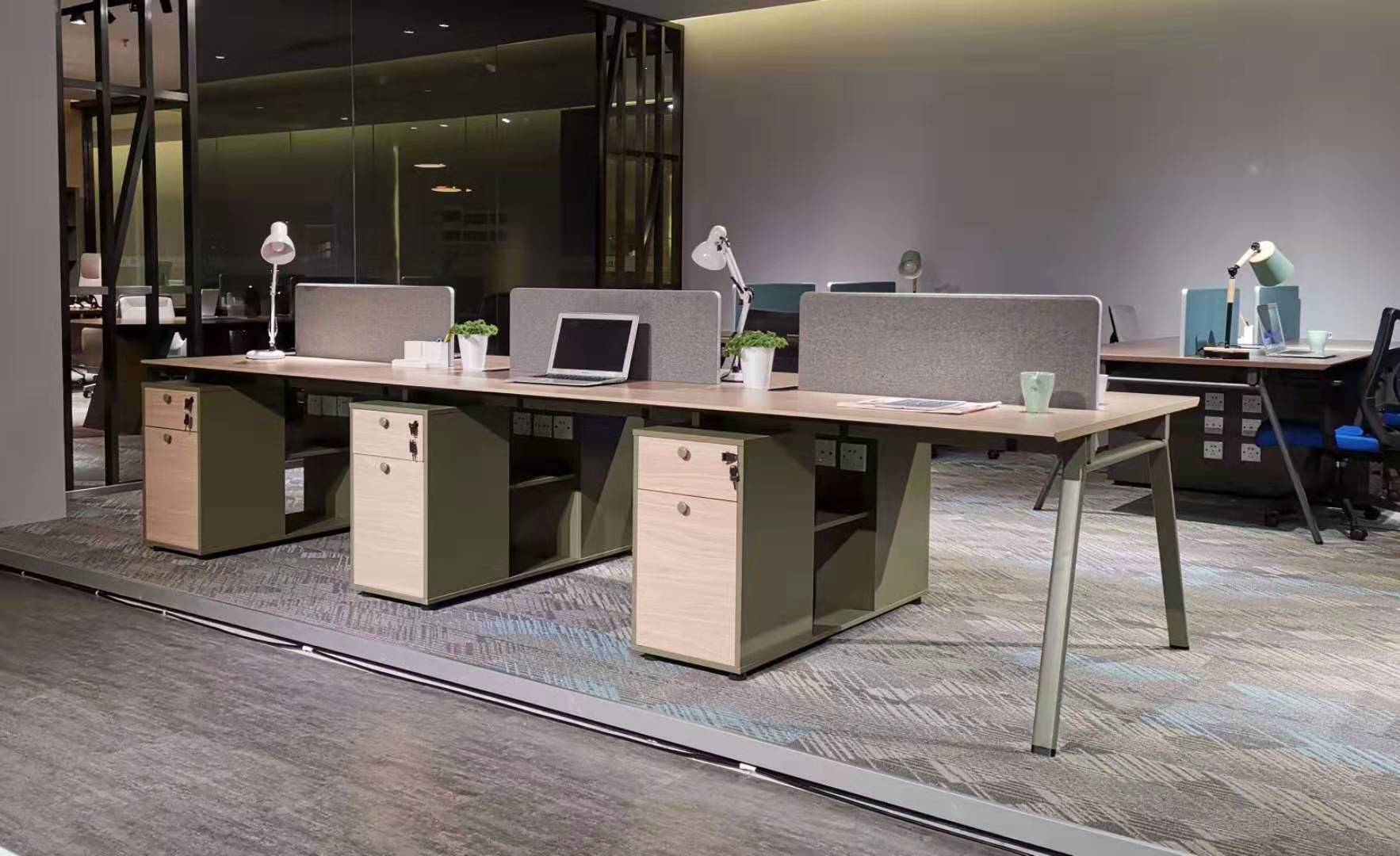 辦公桌屏風(fēng)式隔斷